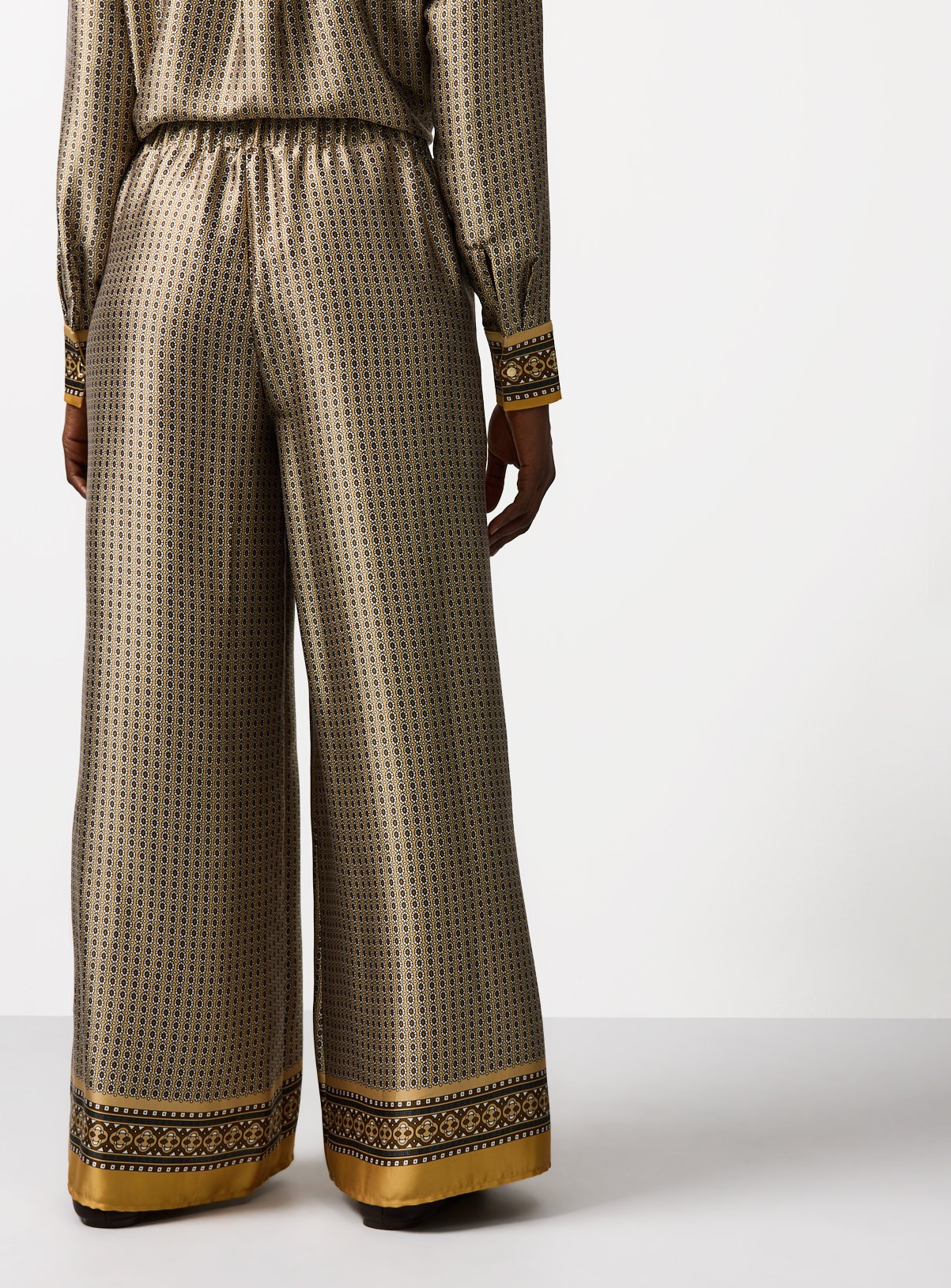 Beige Scarf Print Ultra Wide Leg Trousers 16 - Image 4 thumbnail